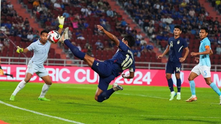 ไทย พบ กัมพูชา : ช้างศึกฮึดกด 3-2 ชนะ 4 เกมซ้อน