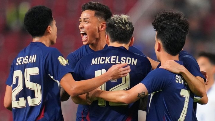 ไทย ชนะ ฟิลิปปินส์ : ศุภณัฏฐ์ ฮีโร่นำชัยต่อเวลา ทะลุชิง อาเซียน คัพ