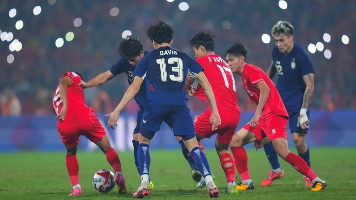 เวียดนาม ชนะ ไทย 2-1 : ช้างศึกโดนทีเด็ดหอกเจ้าถิ่น พ่ายนัดชิงเลกแรก