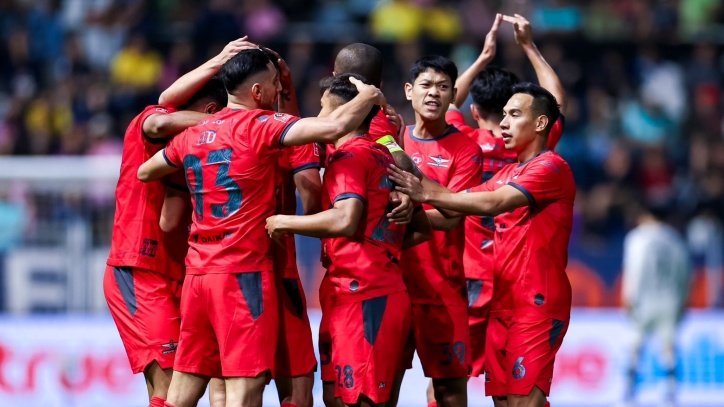 แบงค็อก พบ บุรีรัมย์ : เหลือเชื่อ! แข้งเทพ สยบแชมป์เก่า 3-2 นาทีบาป